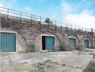 Plus de détails pour 431-481 Wickwood St, Londres - Local d'activités à louer