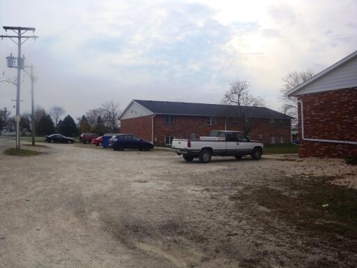 1007-1009 Green Ridge Ave, Earlville, IL à vendre - Photo de l’immeuble – Image 2 sur 12