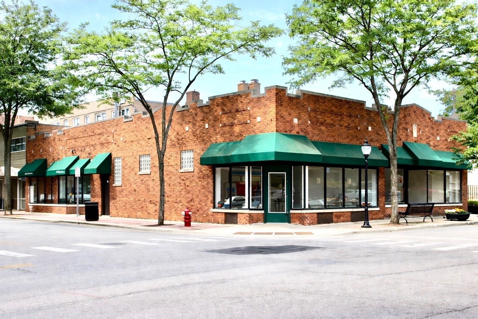 19 E Miner St, Arlington Heights, IL à louer Photo intérieure– Image 1 sur 4