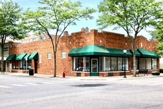 19 E Miner St, Arlington Heights, IL à louer Photo intérieure– Image 1 sur 4