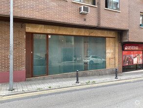 Local commercial dans Las Rozas de Madrid, Madrid à louer Photo intérieure– Image 1 sur 9