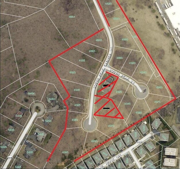S Peak Estates Dr, Roanoke, VA à vendre - Photo de l’immeuble – Image 1 sur 1