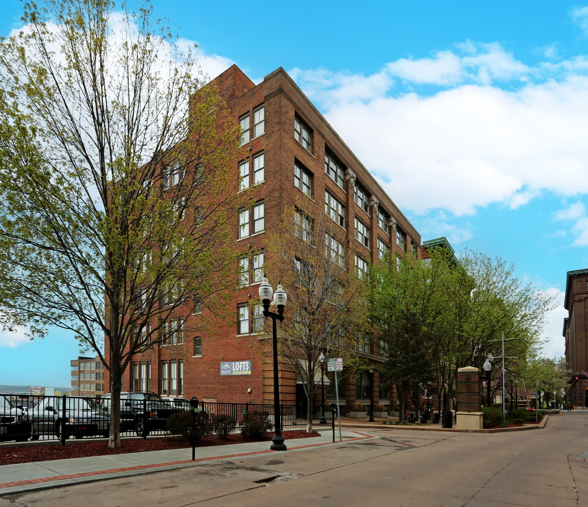 412 W 8th St, Kansas City, MO à vendre Photo principale– Image 1 sur 32