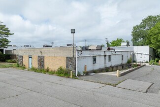 Plus de détails pour 22 Connor Ln, Deer Park, NY - Industriel/Logistique à vendre