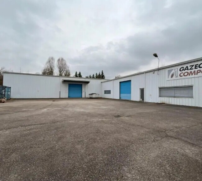 Plus de détails pour 6 Rue Gustave Eiffel, Saint-Symphorien-d'Ozon - Local d’activités à vendre