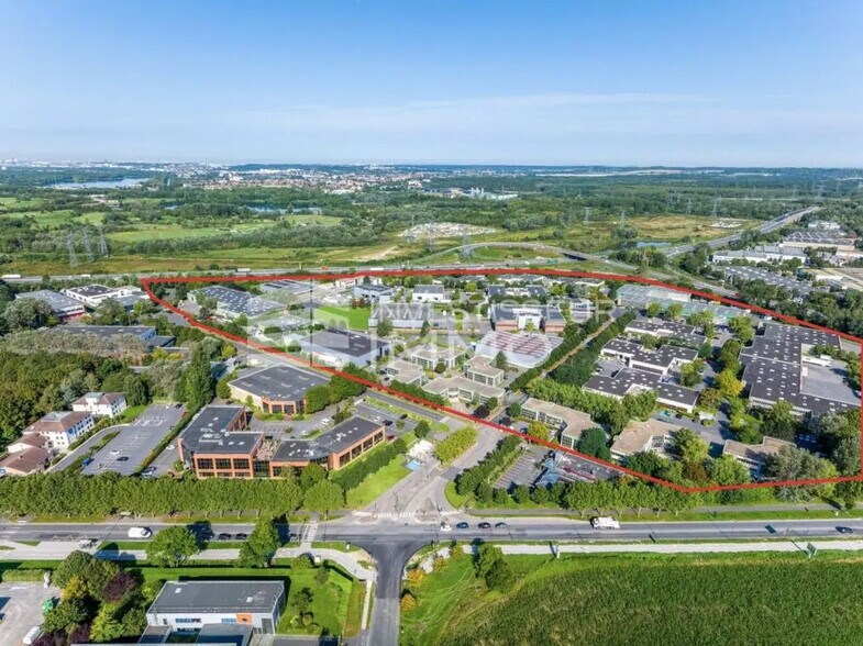 Bureau dans Saint-Thibault-des-Vignes à louer - Aérien – Image 2 sur 4