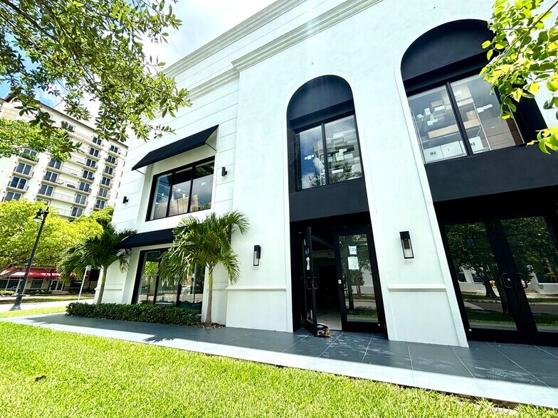 2700 SW 3rd Ave, Miami, FL à louer - Photo de l’immeuble – Image 2 sur 7