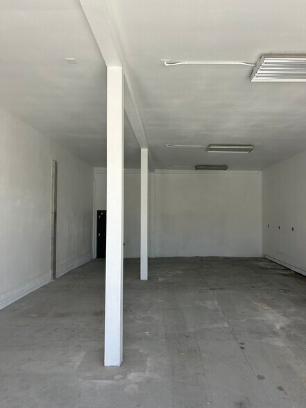 13426 Telegraph Rd, Whittier, CA à louer - Photo de l’immeuble – Image 3 sur 8