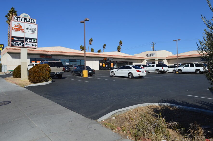 1251 E Main St -, Barstow, CA à louer - Photo principale – Image 1 sur 5
