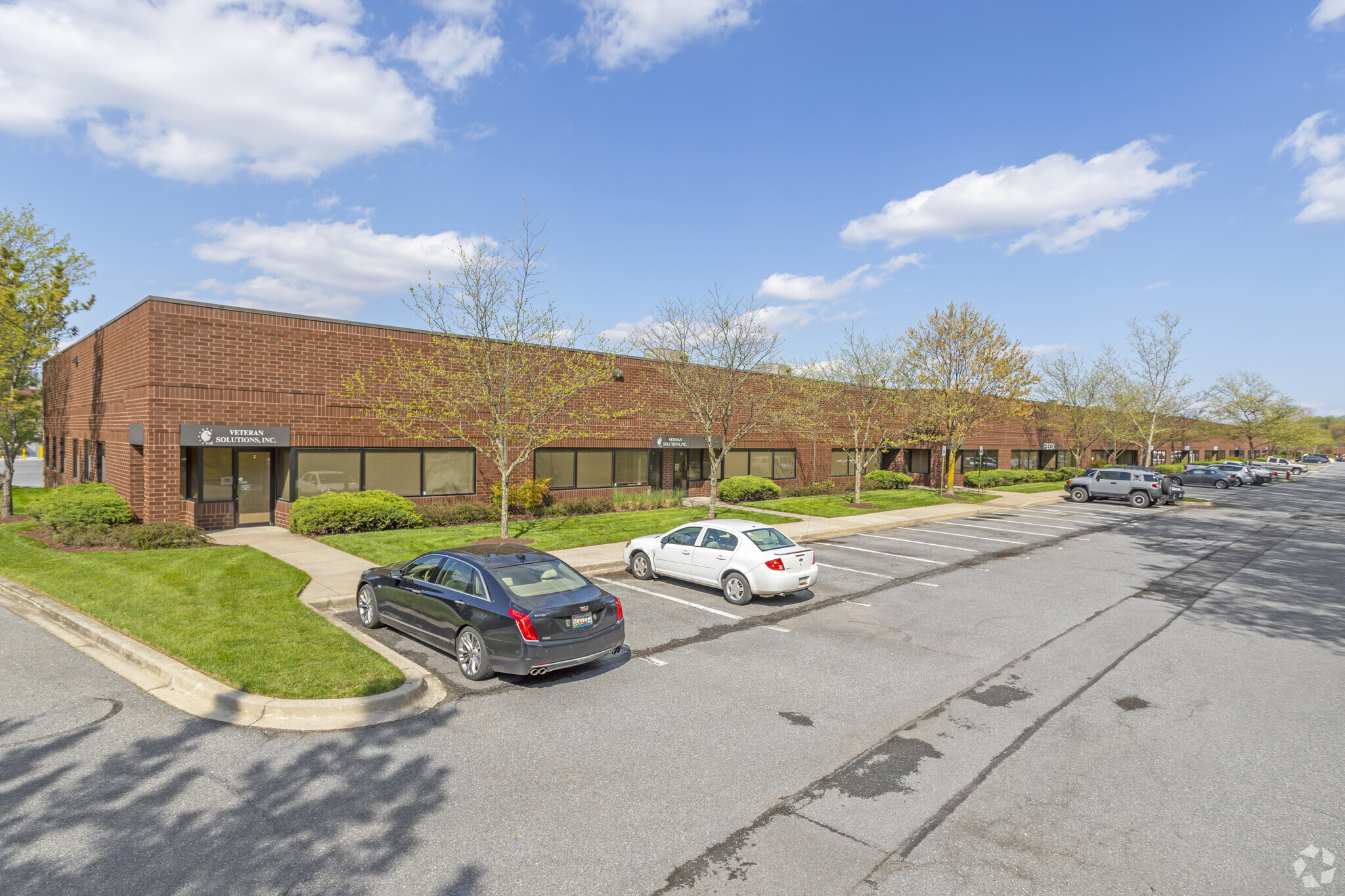 810 Cromwell Park Dr, Glen Burnie, MD à louer Photo principale– Image 1 sur 6