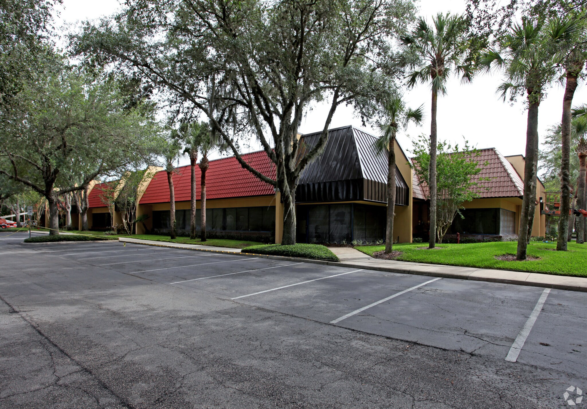 12443 Research Pky, Orlando, FL à louer Photo de l’immeuble– Image 1 sur 8