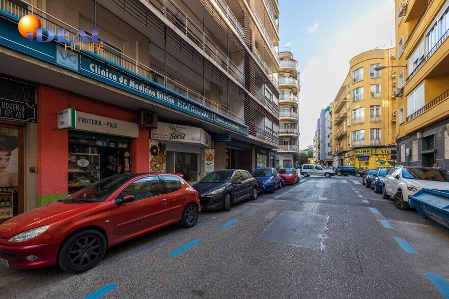 Local commercial dans Granada, Granada à vendre - Photo de l’immeuble – Image 3 sur 19