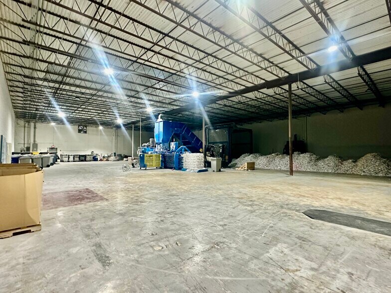 3702 N 131st Ave, Clearwater, FL à louer - Photo de l’immeuble – Image 3 sur 12