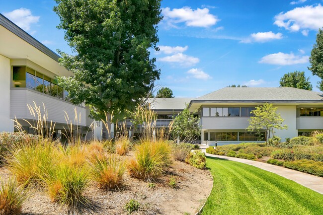 Plus de détails pour 5500 Ming Ave, Bakersfield, CA - Bureau à louer