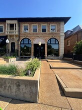 7645 Wydown Blvd, Saint Louis, MO à louer Photo de l’immeuble– Image 1 sur 10