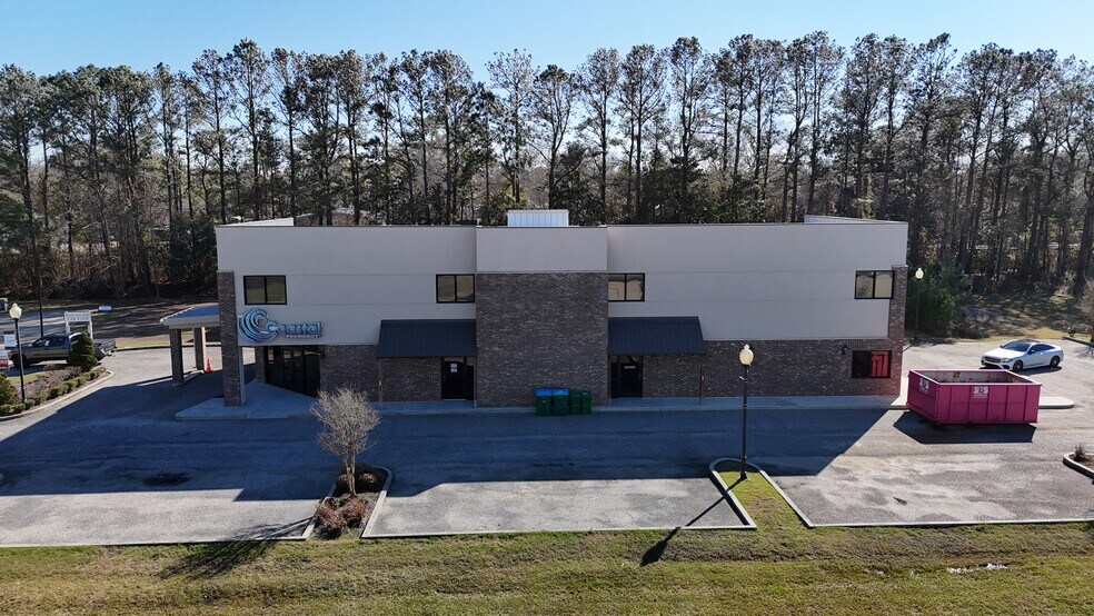 998 N Halstead Rd, Ocean Springs, MS à louer - Photo de l’immeuble – Image 3 sur 11