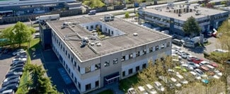 Plus de détails pour Local d'activités à louer