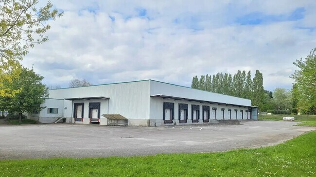 Plus de détails pour Industriel/Logistique à louer