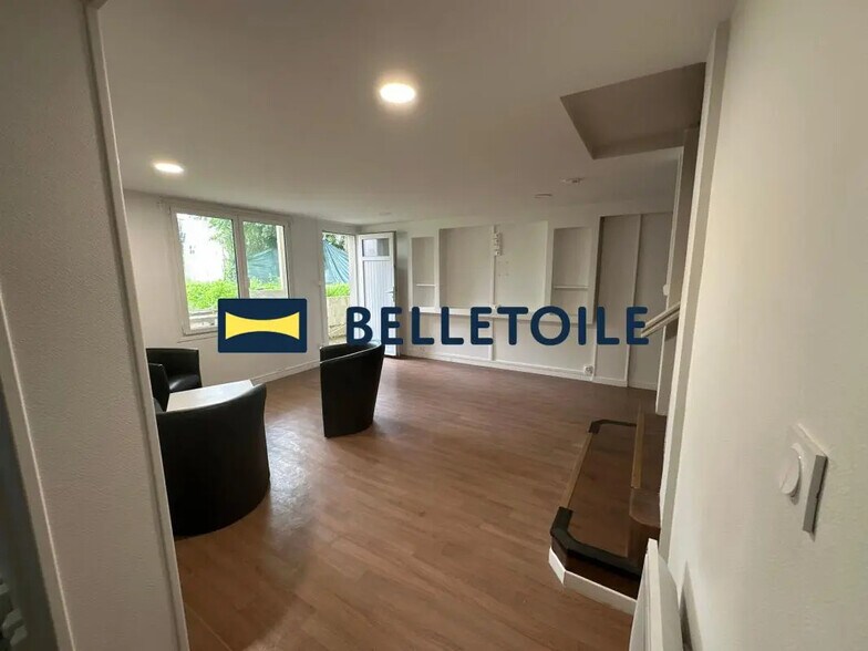 Bureau dans Champigny-sur-Marne à louer - Photo de l’immeuble – Image 1 sur 10