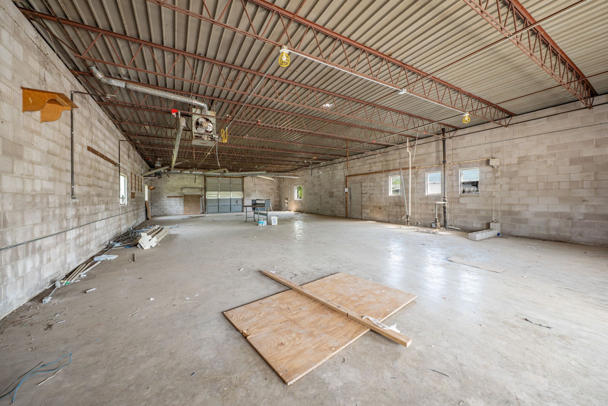 992 E Southcross Blvd, San Antonio, TX à louer Photo de l’immeuble– Image 1 sur 7