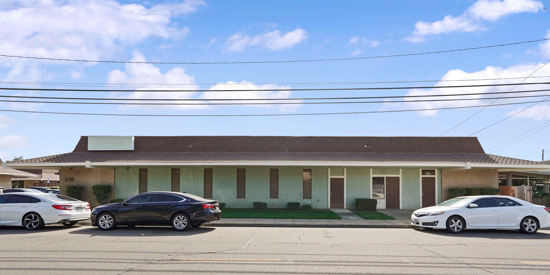 330 S Fairmont Ave, Lodi, CA à louer Photo principale– Image 1 sur 8