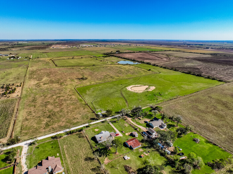 12726 Lee Rd, Waller, TX à vendre - Photo de l’immeuble – Image 3 sur 20