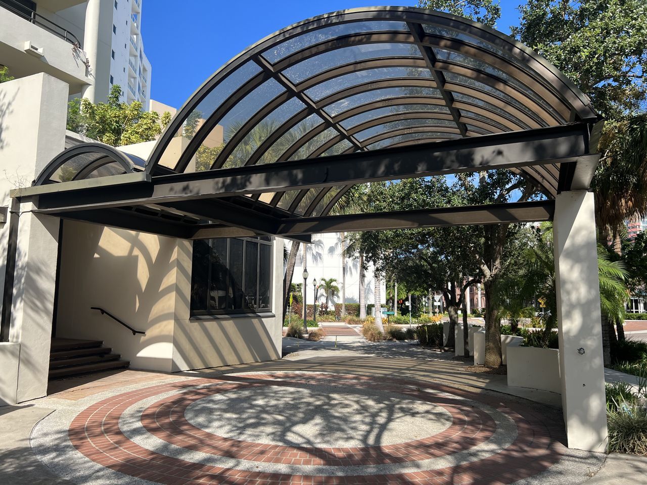 1255 N Gulfstream Ave, Sarasota, FL à vendre Photo de l’immeuble– Image 1 sur 44