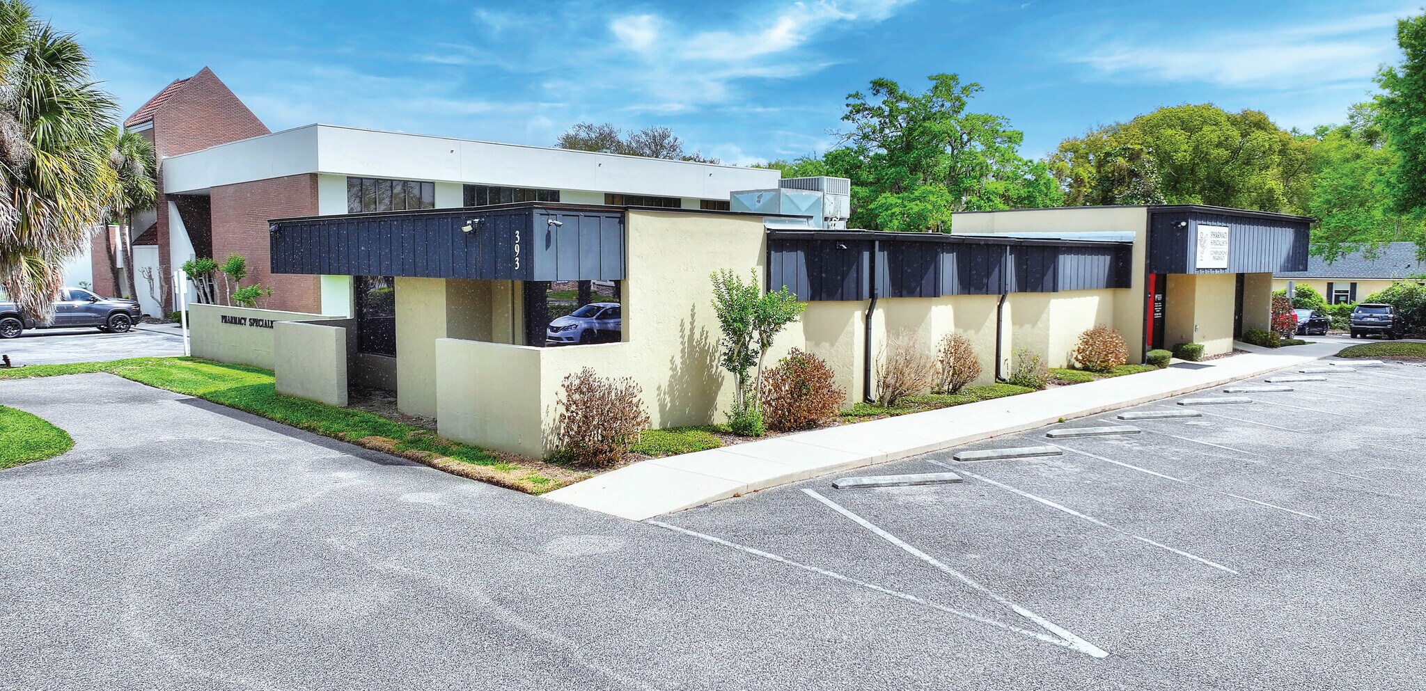 393 Maitland Ave, Altamonte Springs, FL à vendre Photo principale– Image 1 sur 6