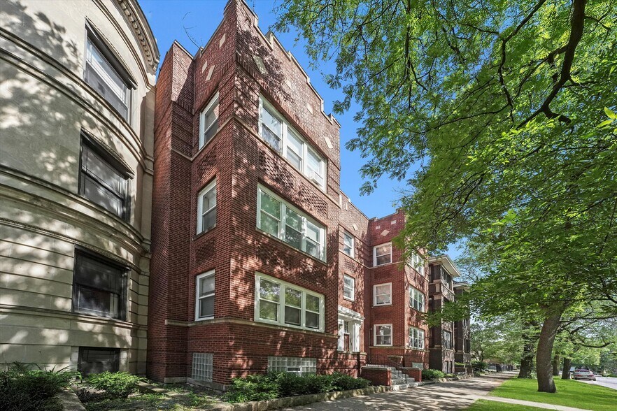 4131 S Michigan Ave, Chicago, IL à vendre - Photo de l’immeuble – Image 2 sur 7