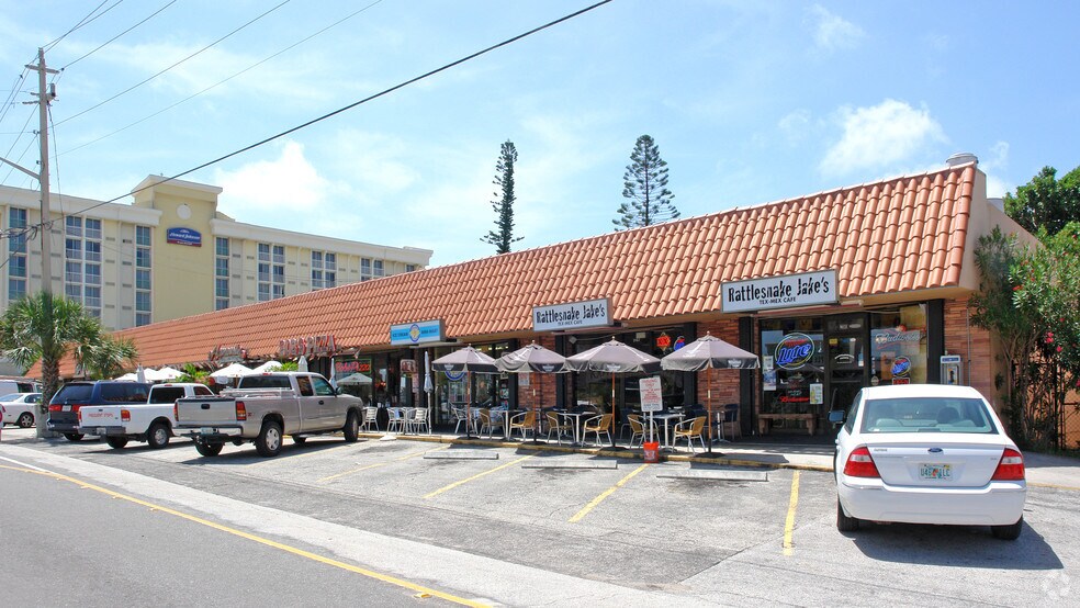 2060-2084 NE 2nd St, Deerfield Beach, FL à louer - Photo de l’immeuble – Image 2 sur 14