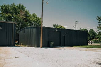 519 W Poplar St, Fayetteville, AR à louer Photo intérieure– Image 1 sur 3
