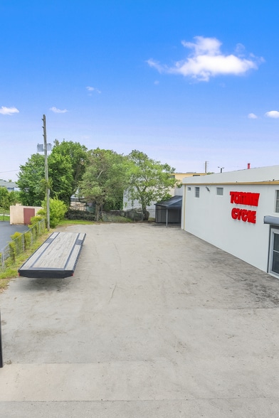 14532-14540 NW 26th Ave, Opa Locka, FL à vendre - Photo de l’immeuble – Image 2 sur 14