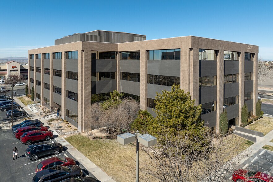 6000 Uptown Blvd NE, Albuquerque, NM à vendre - Photo principale – Image 1 sur 10