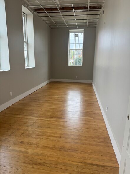 1 S Salisbury St, Lexington, NC à louer - Photo de l’immeuble – Image 2 sur 5