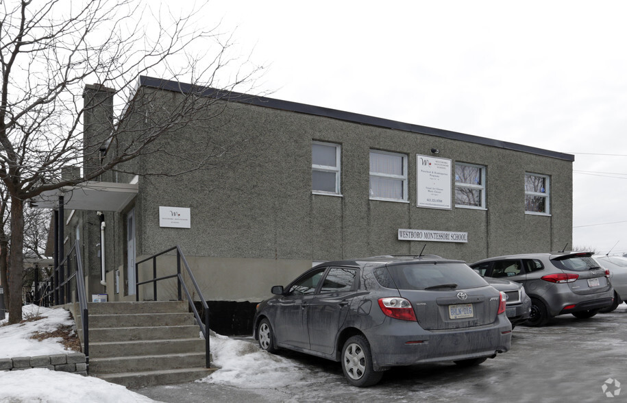290 Picton Ave, Ottawa, ON à louer - Photo de l’immeuble – Image 2 sur 5