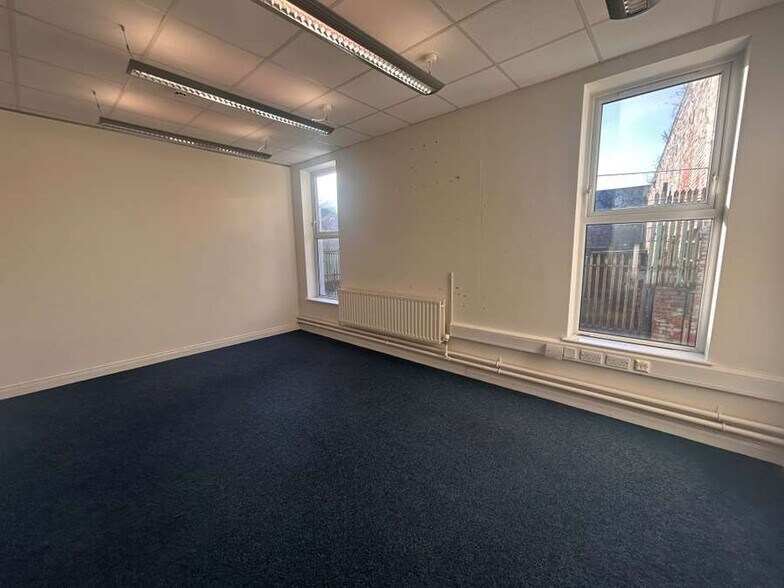 127-131 Ormeau Rd, Belfast à louer - Photo de l’immeuble – Image 2 sur 4