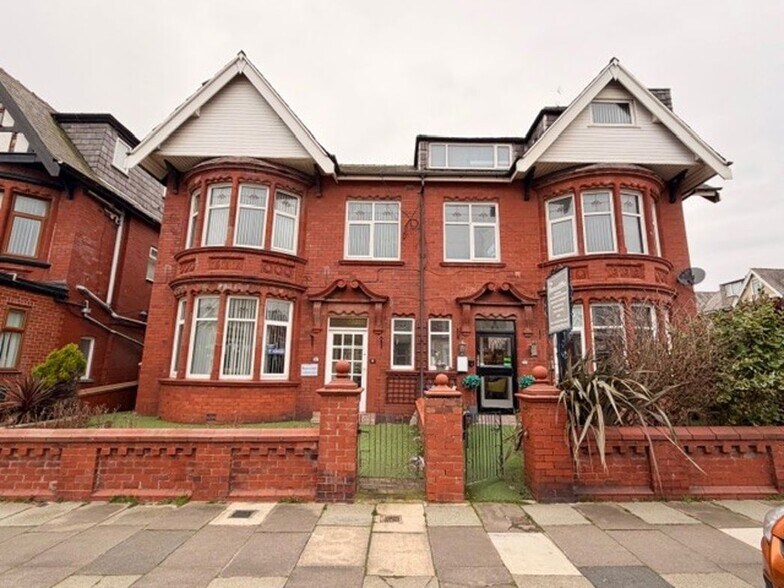 20-22 Holmfield Rd, Blackpool à vendre - Photo principale – Image 1 sur 17