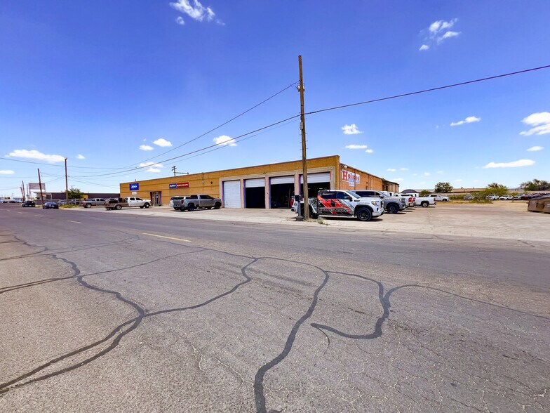 3301 Bankhead Hwy, Midland, TX à vendre - Photo de l’immeuble – Image 2 sur 21