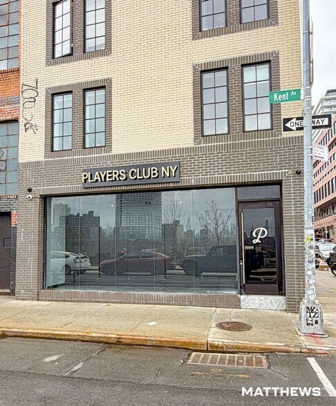 17 Kent Ave, Brooklyn, NY à louer - Photo de l’immeuble – Image 2 sur 2