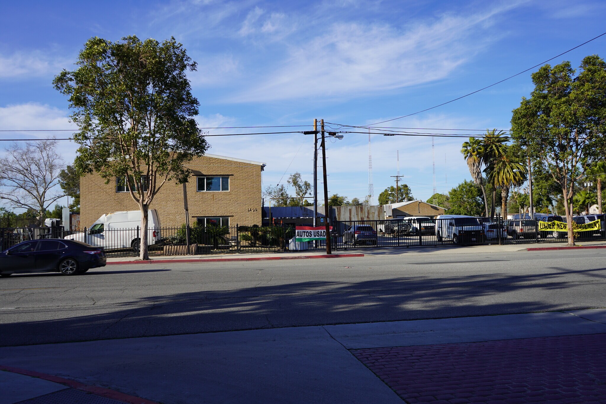 3117-3125 W 5th St, Santa Ana, CA à louer Photo de l’immeuble– Image 1 sur 8