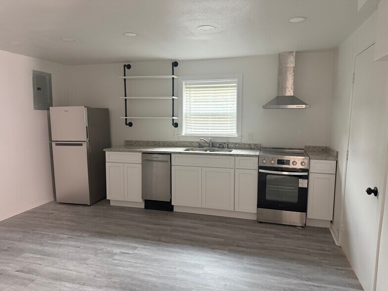 1412 Dauphin Ln, Orlando, FL à vendre - Photo de l’immeuble – Image 3 sur 7