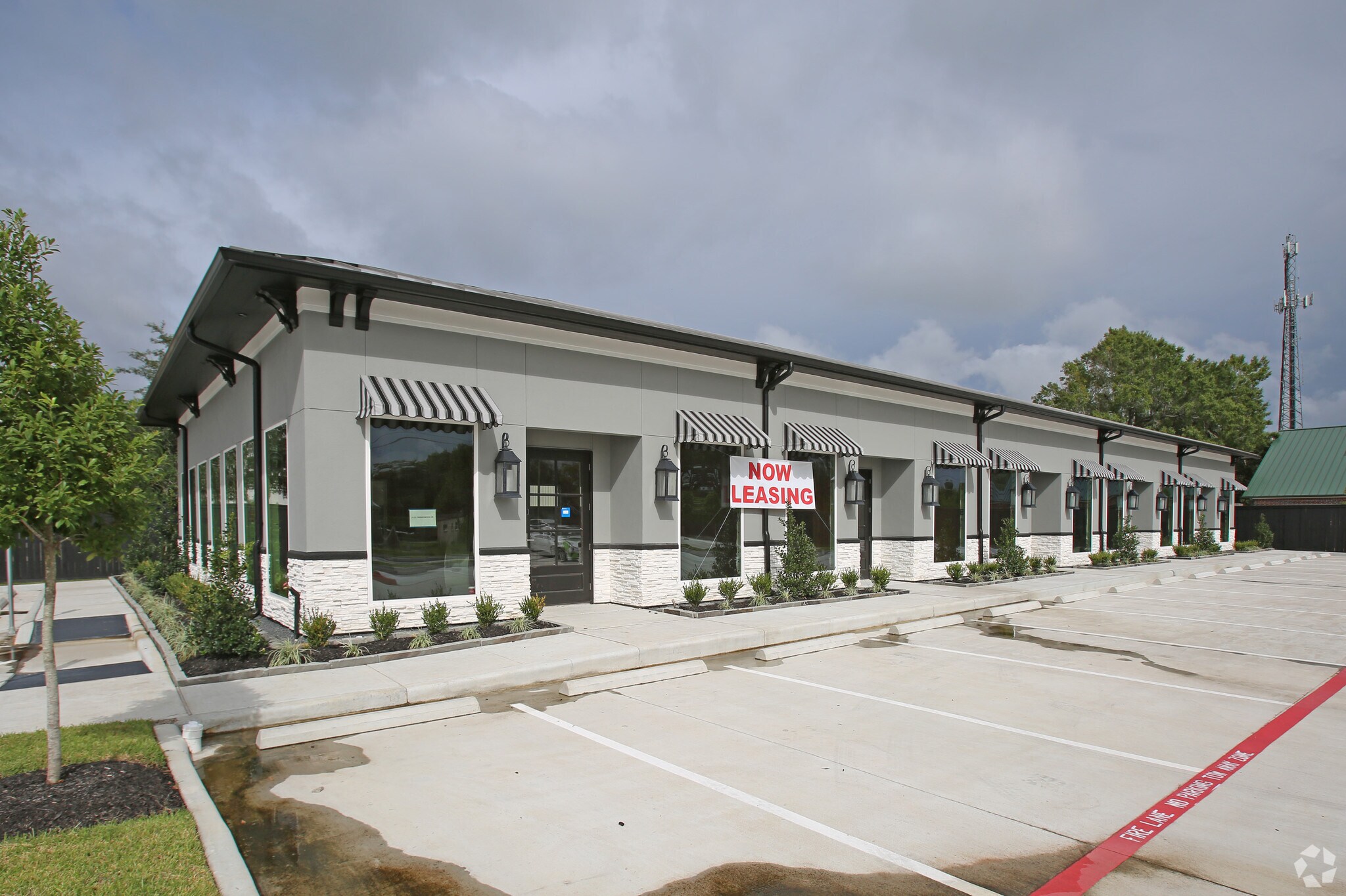 313 S Friendswood Dr, Friendswood, TX à vendre Photo principale– Image 1 sur 1