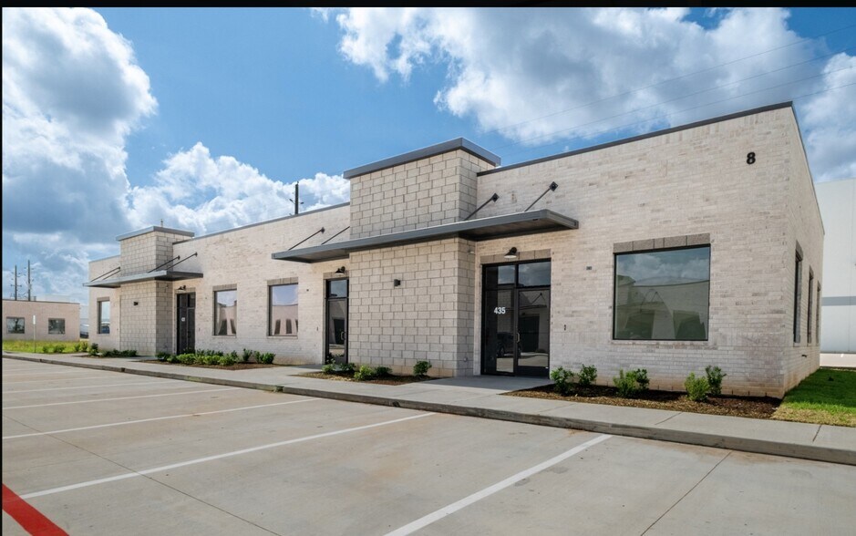 30625 Kingsland Blvd, Brookshire, TX à louer - Photo de l’immeuble – Image 1 sur 6