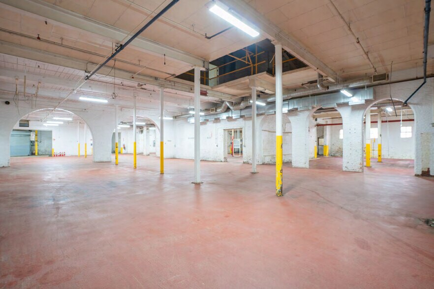 3R Green St, Clinton, MA à vendre - Photo intérieure – Image 3 sur 5