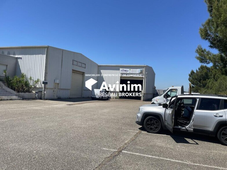 Industriel/Logistique dans Martigues à vendre - Photo de l’immeuble – Image 2 sur 9
