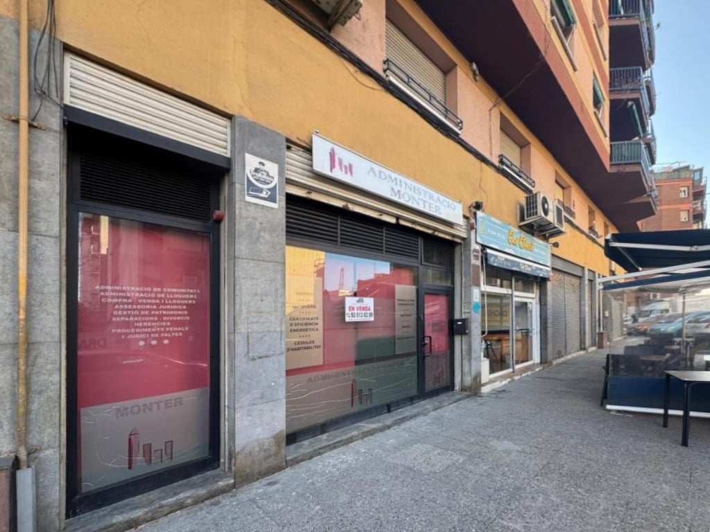 Montcada i Reixac, BAR 08110 - Lot - -  - Photo intérieure - Image 1 of 10