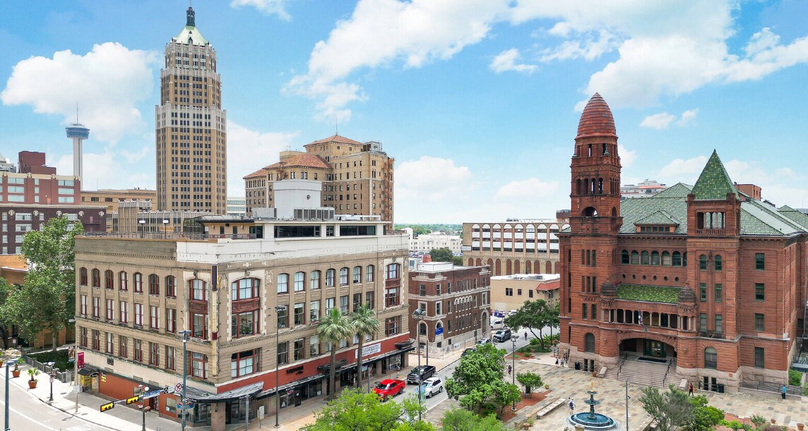 126 E Main Plz, San Antonio, TX à vendre Photo principale– Image 1 sur 39