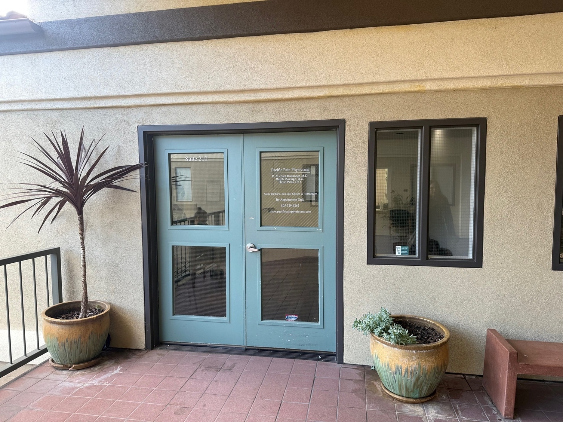 1551 Bishop St, San Luis Obispo, CA à louer Photo intérieure– Image 1 sur 7