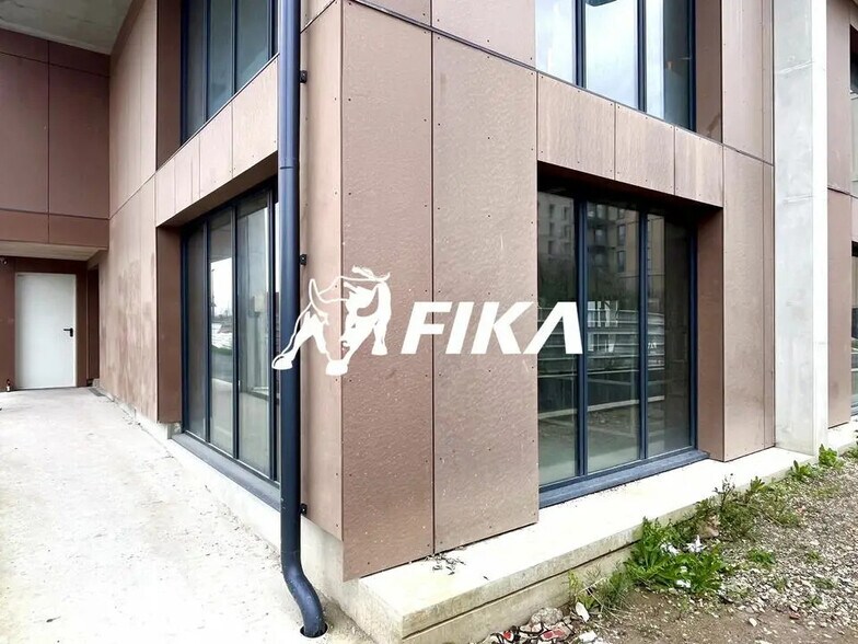 Local commercial dans Bordeaux à vendre - Photo de l’immeuble – Image 3 sur 6