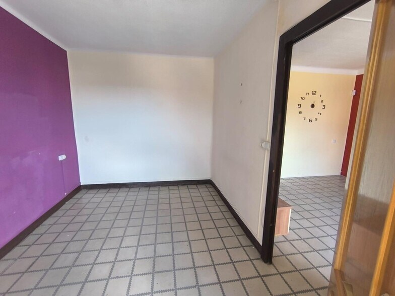 Immeuble residentiel dans Manresa, Barcelona à vendre - Photo intérieure – Image 2 sur 24